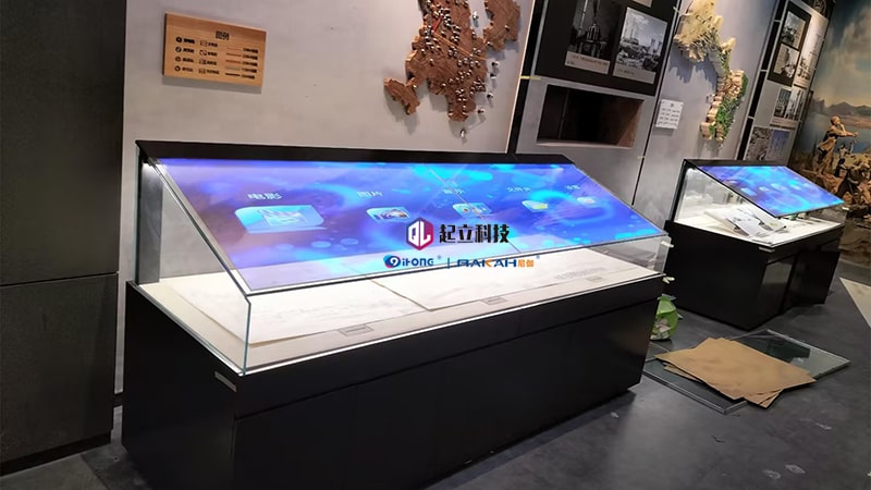 OLED͸չʾ̨